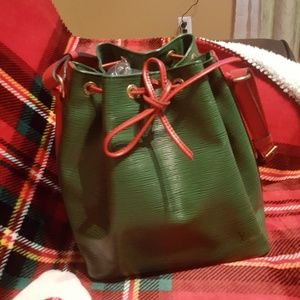 🚫🚫🚫SOLD🚫🚫Epi Noe Louis vuitton green and red